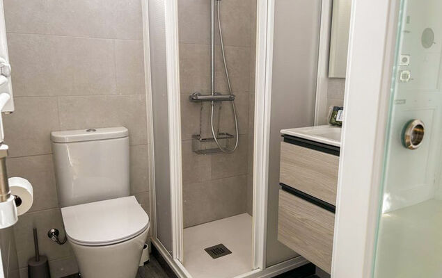 Sagrada Familia Grassot - Industria - Photo 5